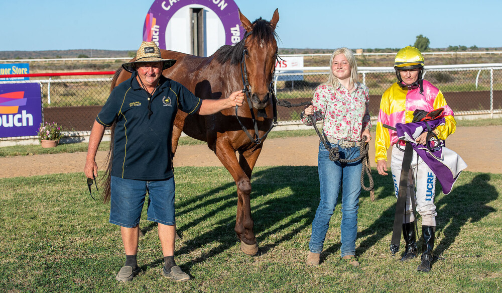 Madrid Centro Stamps Carnarvon Cup Credentials thumbnail