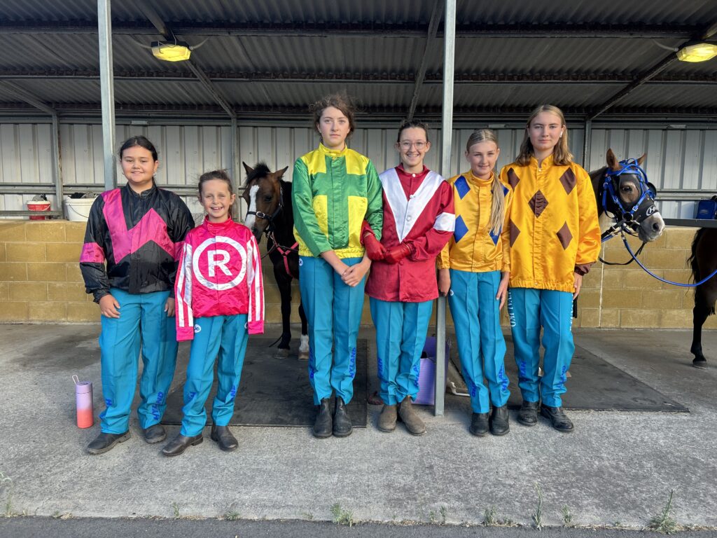 South West Pony Trots Get Behind Team Teal for 2024 thumbnail